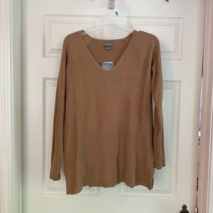 Eddie Bauer Relaxed Fit Top